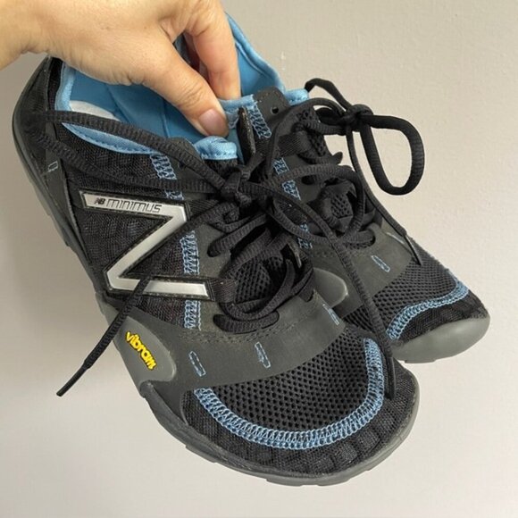 New Balance Black Minimus WT10 Trail Running Shoes - 6US - Picture 2 of 11